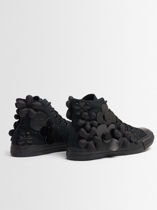 Converse - Chuck Taylor All-Star canvas sneakers