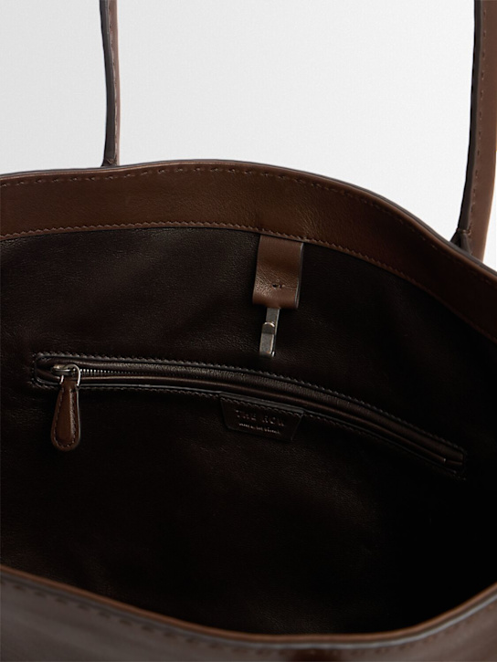 The Row: Tote aus Sattellleder „Alger“