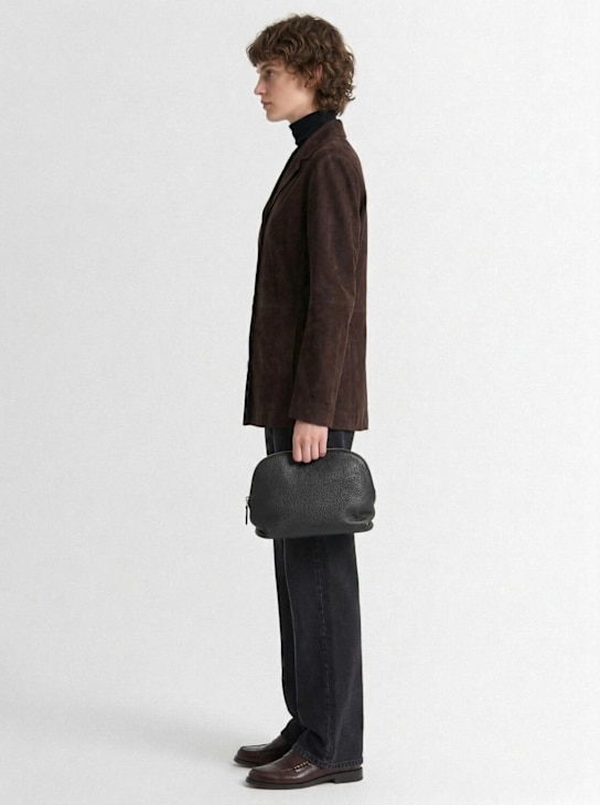 The Row: Busta Agnes in pelle martellata
