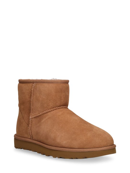 Ugg: 10MM HOHE SHEARLINGSTIEFEL "MINI CLASSIC II"