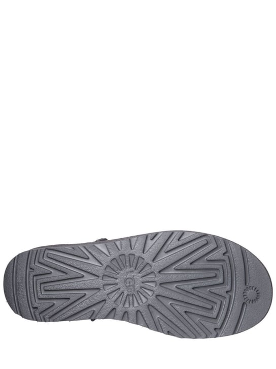 Ugg: 10MM HOHE SHEARLINGSTIEFEL "MINI CLASSIC II"
