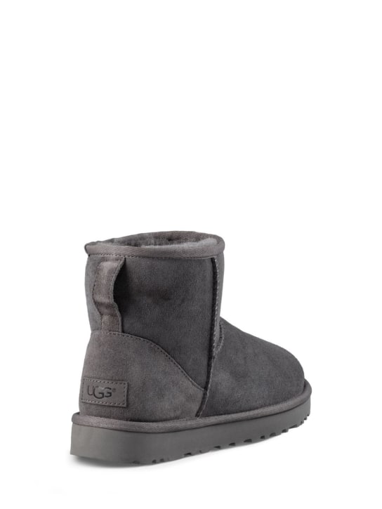 Ugg: 10MM HOHE SHEARLINGSTIEFEL "MINI CLASSIC II"