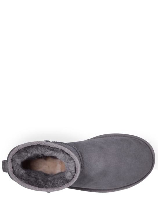 Ugg: 10MM HOHE SHEARLINGSTIEFEL "MINI CLASSIC II"