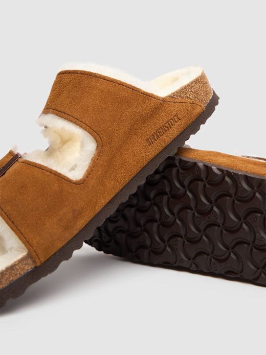 BIRKENSTOCK: Sandali Arizona in shearling e camoscio