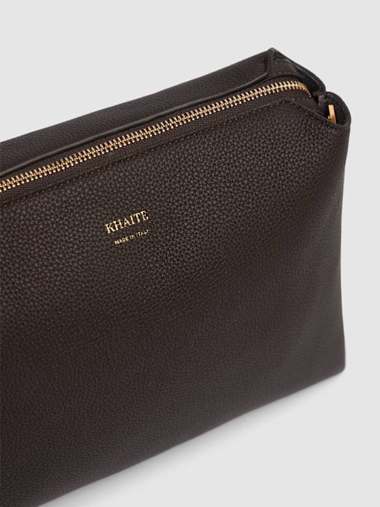 Khaite: Borsa a tracolla media Lina in pelle martellata