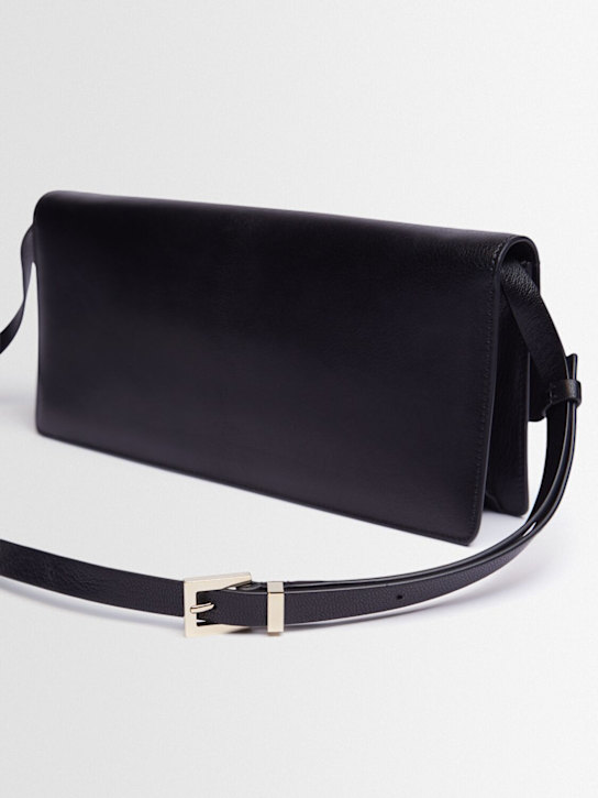 Tom Ford: E/W Supple grain leather shoulder bag