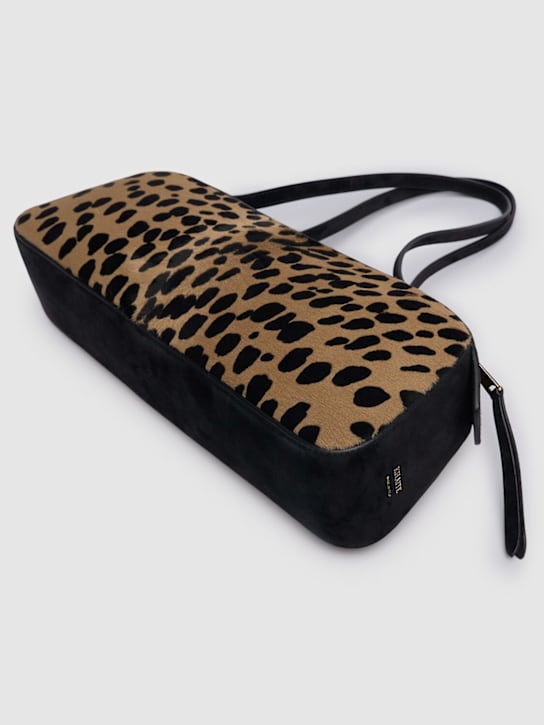 Khaite: Schultertasche aus Ponyhaar „Simona“