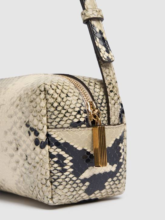 Khaite: Sac porté épaule en cuir embossé python Kye