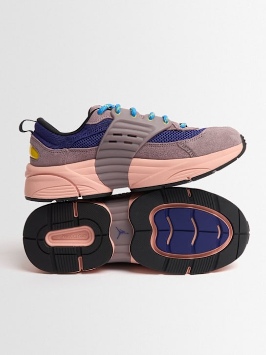 Jordan: Jordan Trunner SP sneakers
