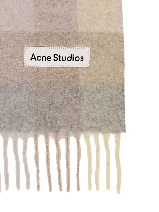 Acne Studios: Bufanda de alpaca
