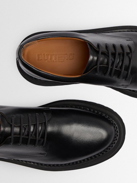 Buttero: Schnürschuhe aus Leder „Aedi“