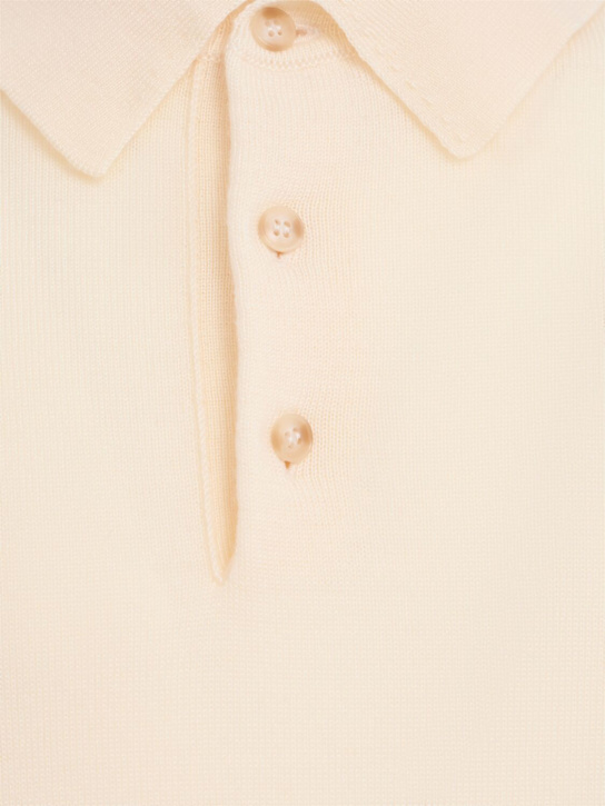 THE CORE: Lightweight wool knit polo