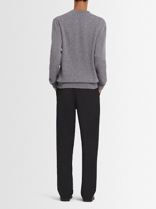 THE CORE: Wool knit crewneck sweater