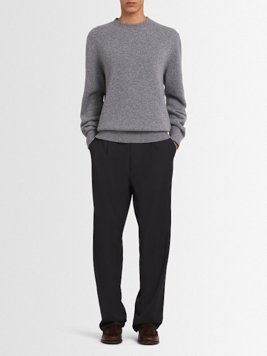 THE CORE: Wool knit crewneck sweater