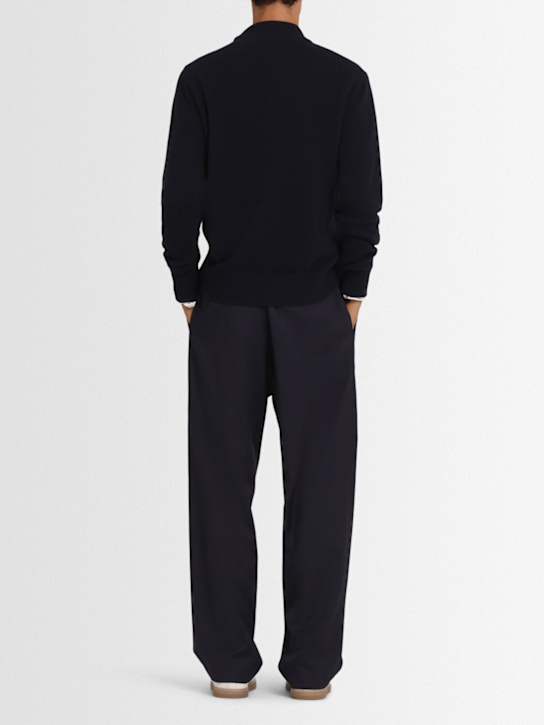 THE CORE: Wool knit funnel neck sweater