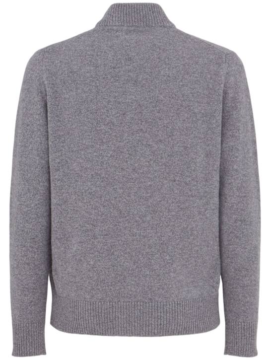 THE CORE: Wool knit funnel neck sweater