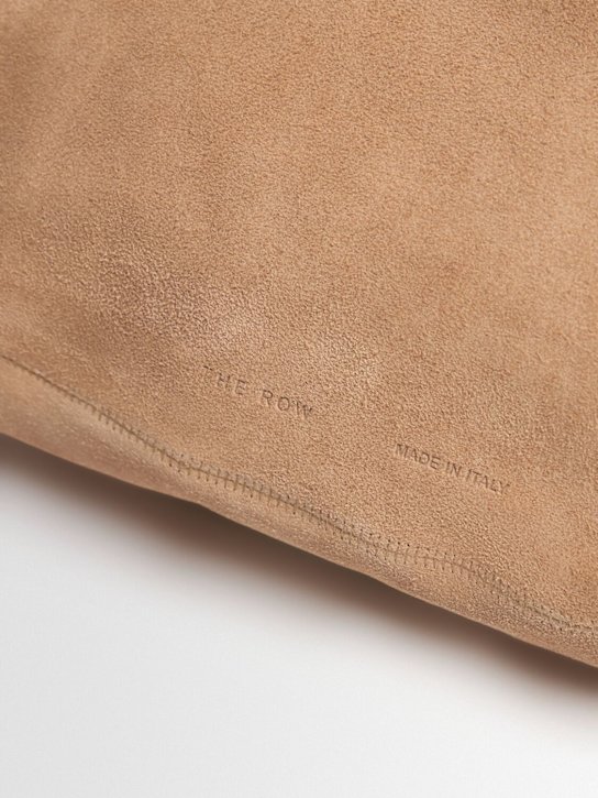 The Row: Borsa piccola Bindle in camoscio