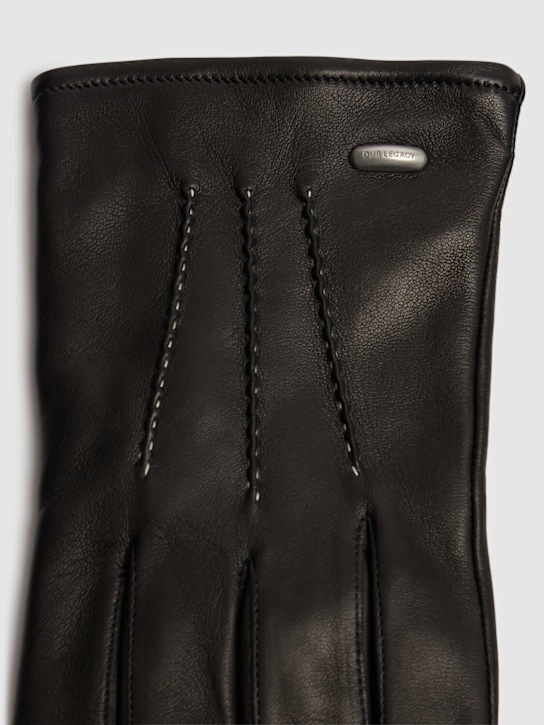 Our Legacy: Handschuhe aus Leder „His“