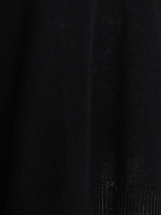 1929: Maglia Aura in cashmere con scollo a V
