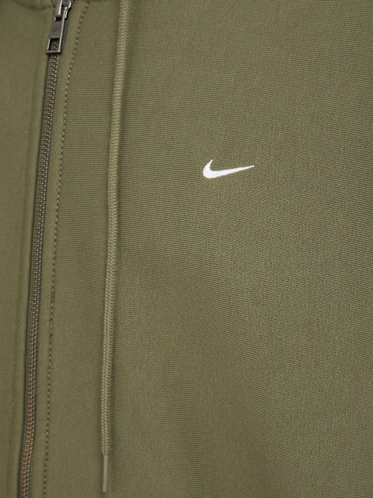 Nike: Sweat Life Fleece