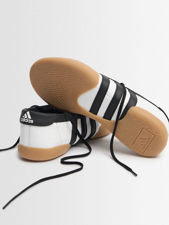 adidas Originals: Sneakers Taekwondo Mei Ballet