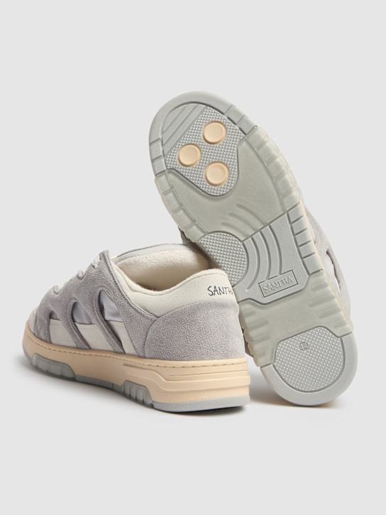 Santha: Sneakers Santha Model 1