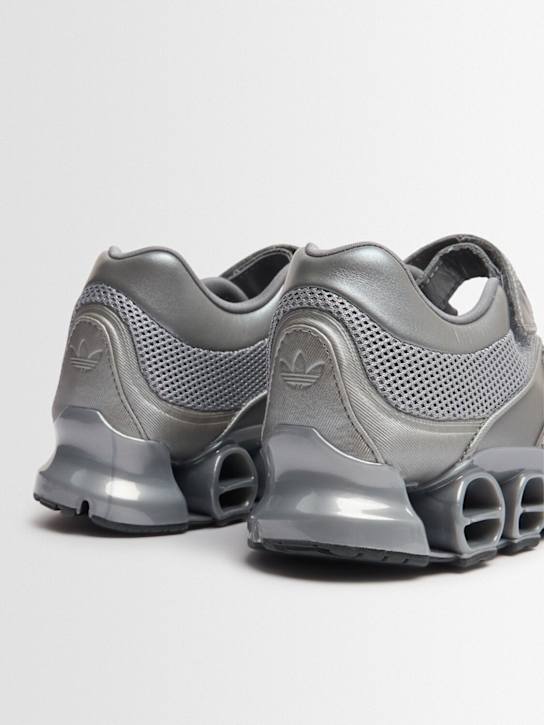 adidas Originals: Sneakers Taqwa Bint Ali Megaride