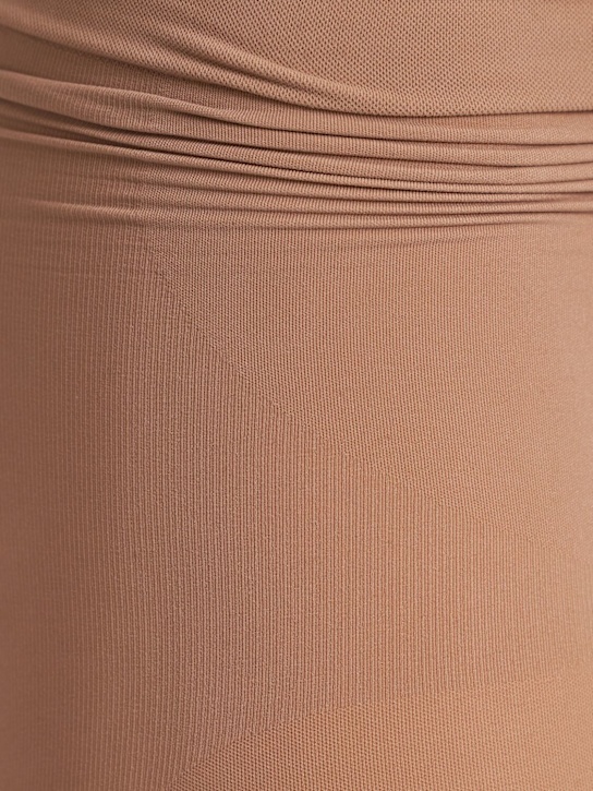 SKIMS: Seamless Sculpt Mid-Thigh Shorts