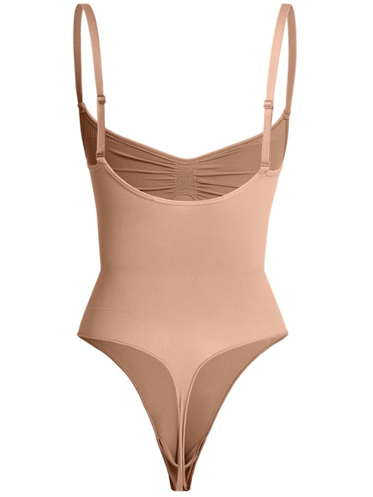 SKIMS: Seamless Sculpt Thong Bodysuit