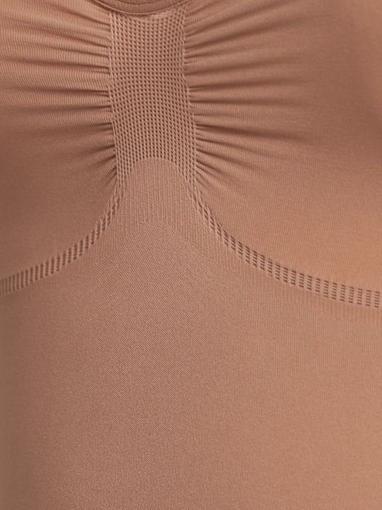 SKIMS: Seamless Sculpt Thong Bodysuit