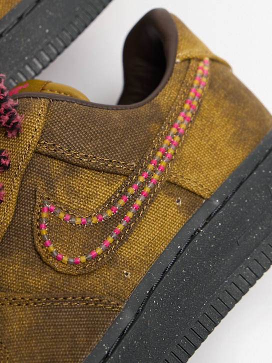 Nike: Sneakers Air Force 1 Boucle