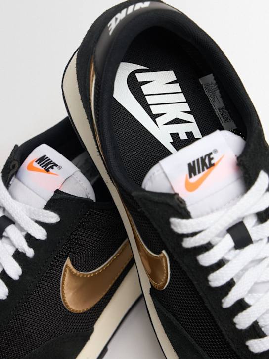Nike: Sneakers Dbreak