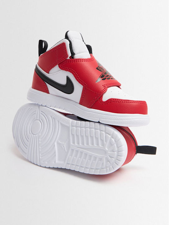 Jordan: Sneakers Sky Jordan 1