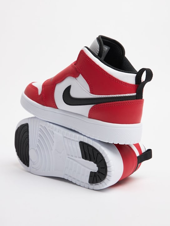 Jordan: Sky Jordan 1 Sneakers
