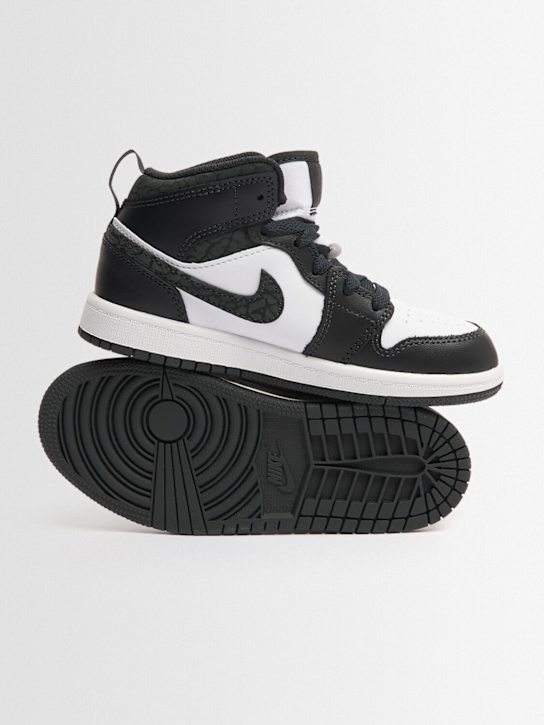 Jordan: Jordan 1 Mid SE Sneakers
