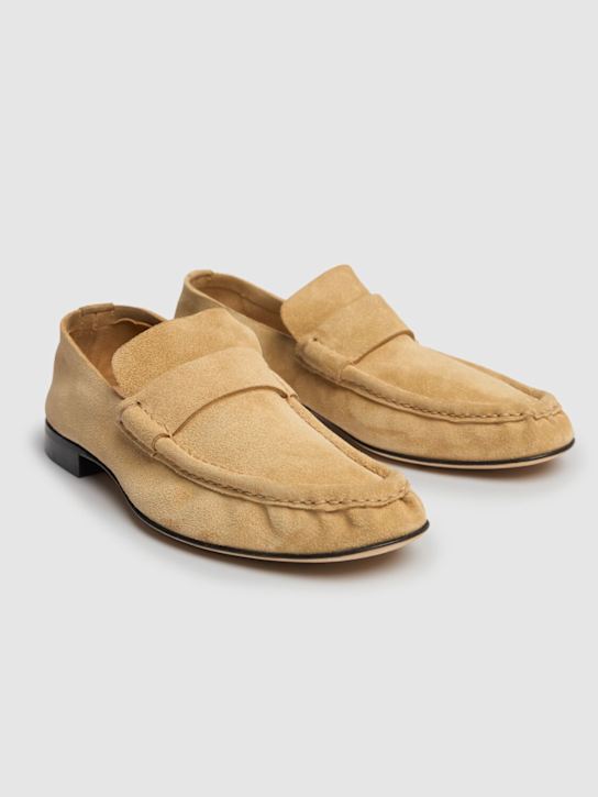 The Row: Mocasines de ante