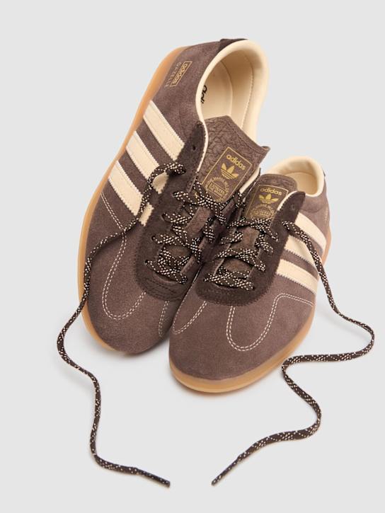 adidas Originals: Sneakers Ltd. Ed. Gazelle Low Pro Indoor