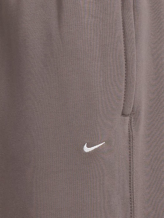 Nike: Jogging Solo Swoosh