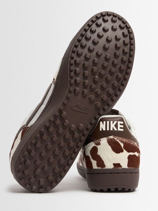 Nike: Sneakers Field General