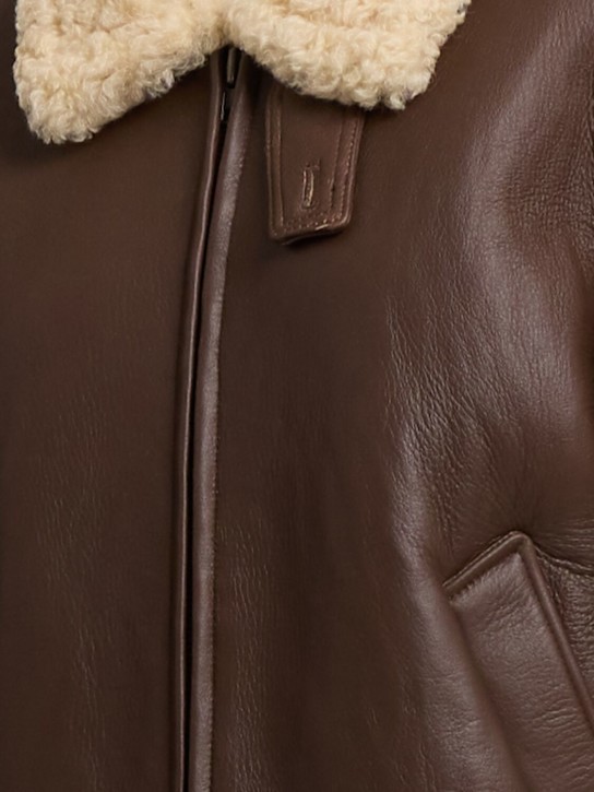 Tonywack: Jacke aus Leder und Shearling