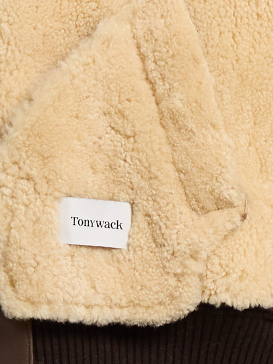 Tonywack: Jacke aus Leder und Shearling