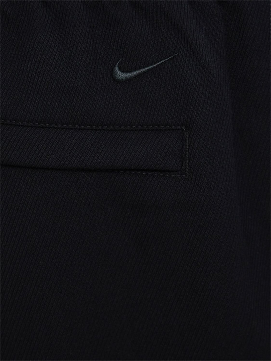 Nike: Gewebte Hose „Wool Classics“