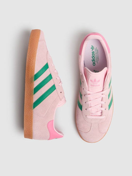 adidas Originals: Sneakers à lacets en daim Gazelle