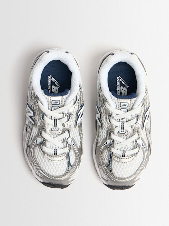 New Balance: Sneakers 740
