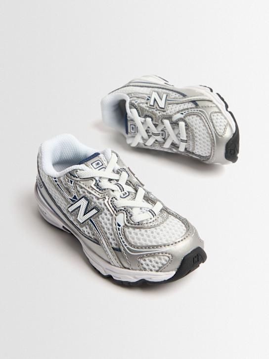 New Balance: Sneakers 740