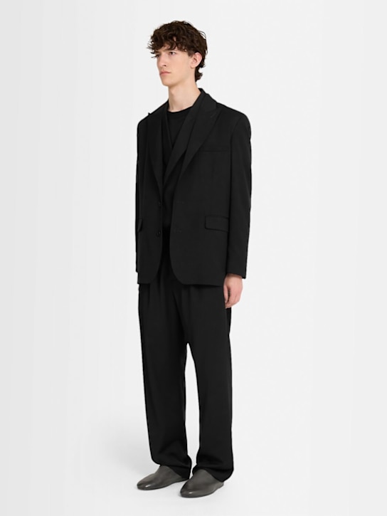 THE CORE: Single breasted wool twill blazer