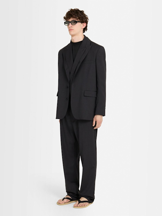 THE CORE: Single breasted wool twill blazer