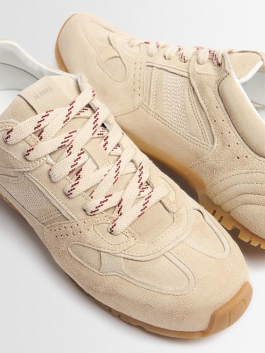 Alohas: Sneakers à lacets en daim