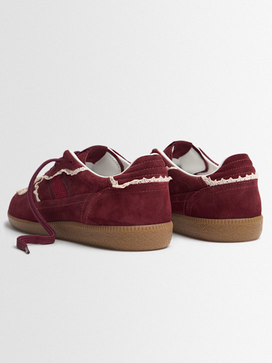 Alohas: Sneakers in camoscio e crochet