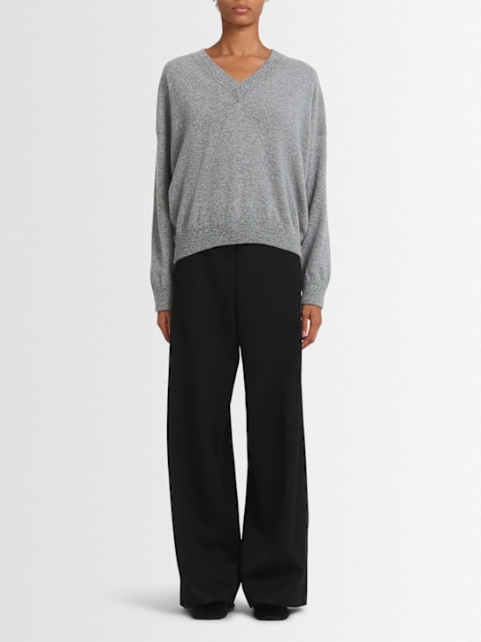 Annagreta - Evelyn wool knit V-neck sweater